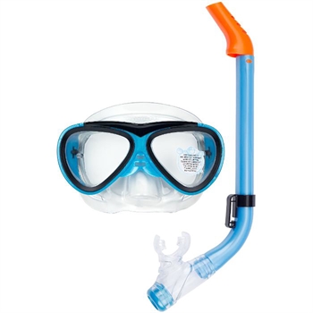 Dykset med snorkel, dykglasögon och fötter