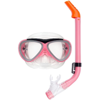 Dykset med snorkel, dykglasögon och fötter